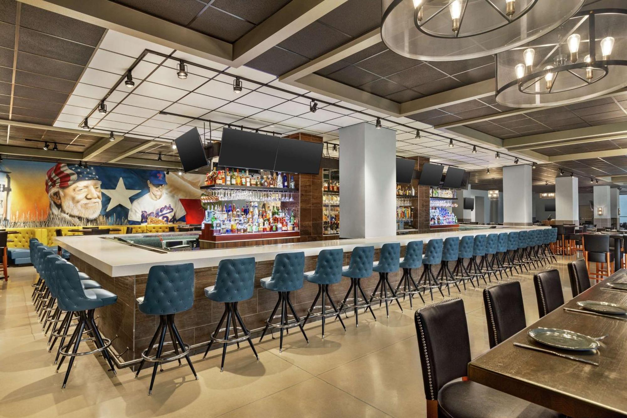 Embassy Suites By Hilton Round Rock Bagian luar foto