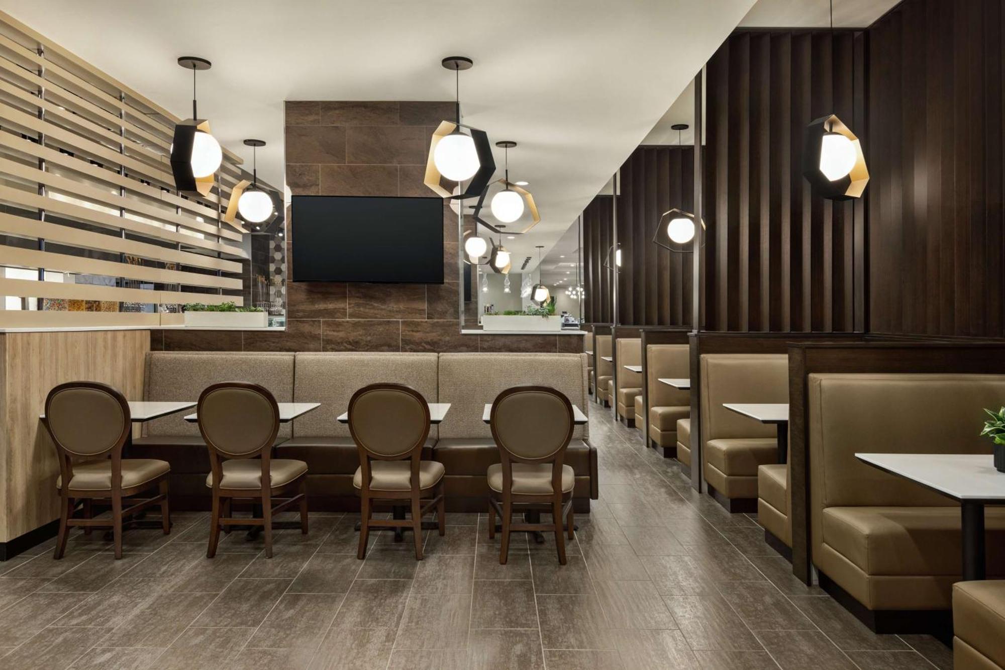 Embassy Suites By Hilton Round Rock Bagian luar foto